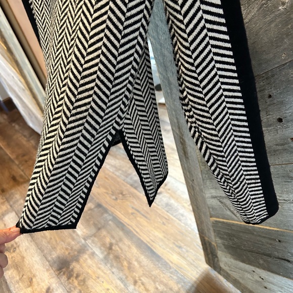 THML Cowl Neck Sweater - Picture 5 of 9